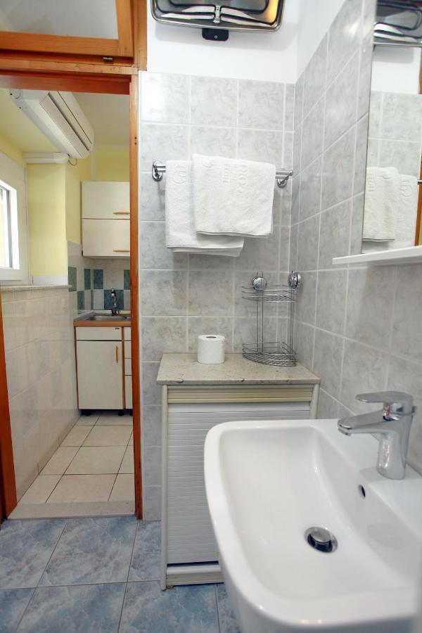 Dino Studio And Room Apartments بورتوروز المظهر الخارجي الصورة