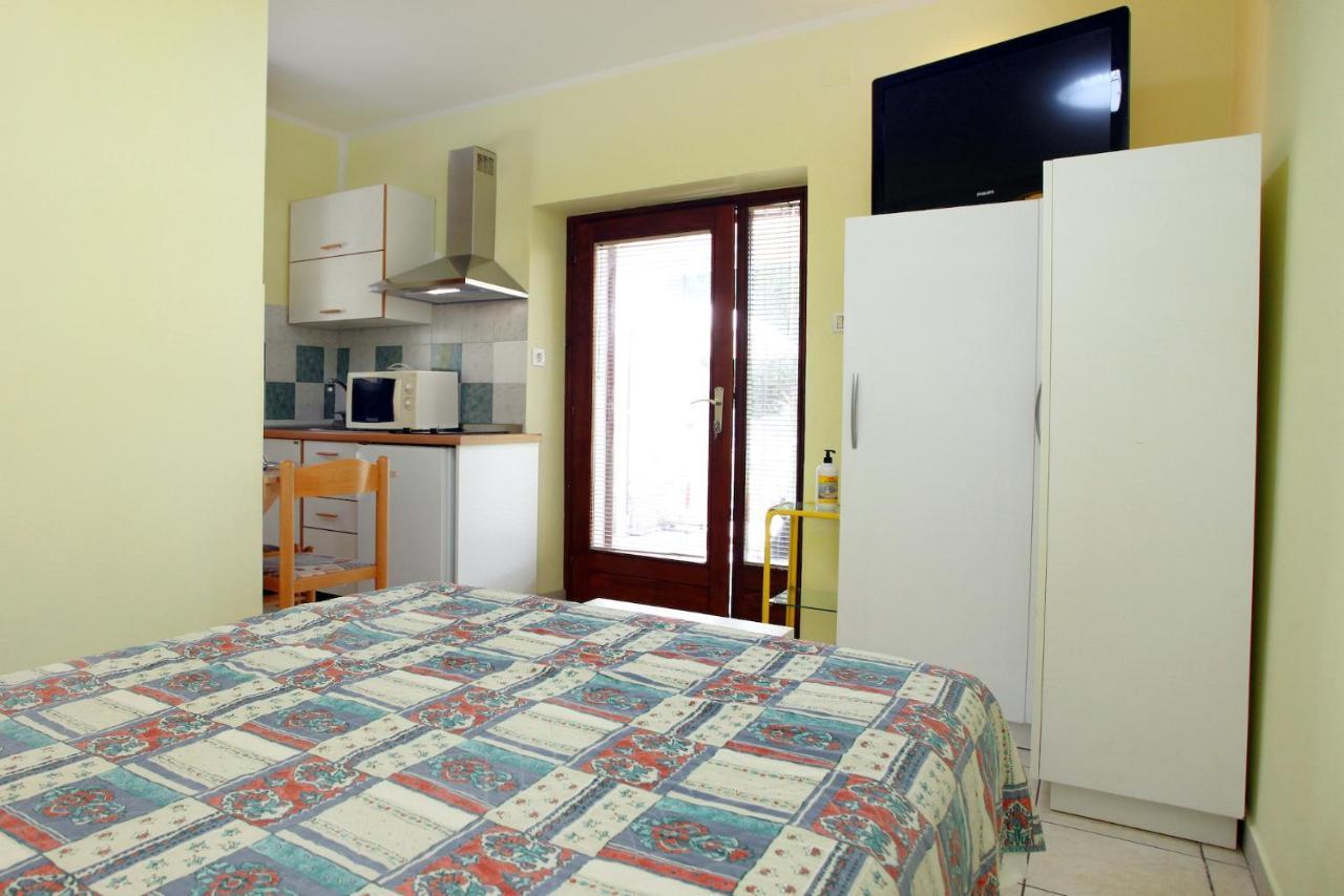 Dino Studio And Room Apartments بورتوروز المظهر الخارجي الصورة