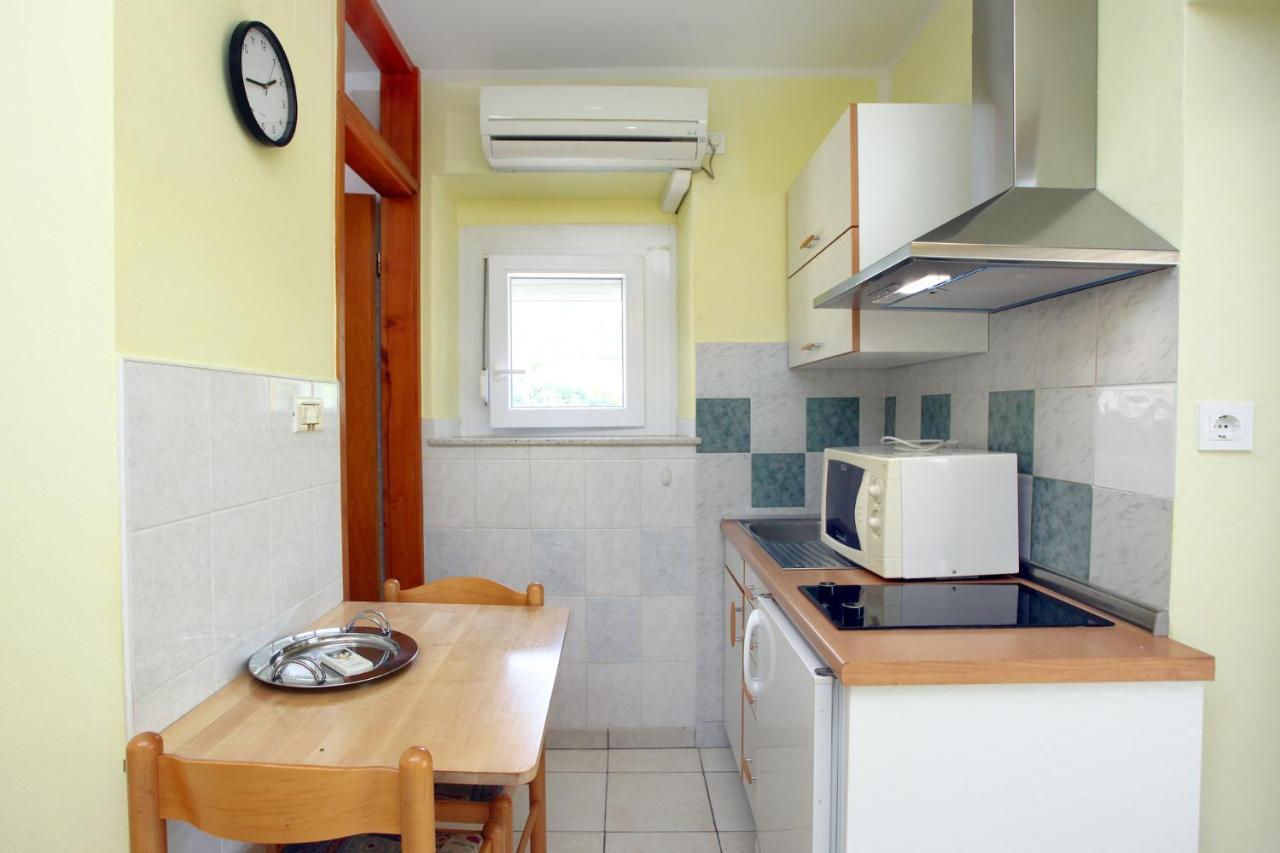 Dino Studio And Room Apartments بورتوروز المظهر الخارجي الصورة