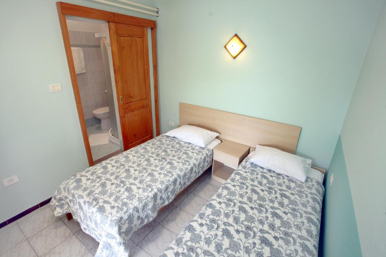 Dino Studio And Room Apartments بورتوروز المظهر الخارجي الصورة